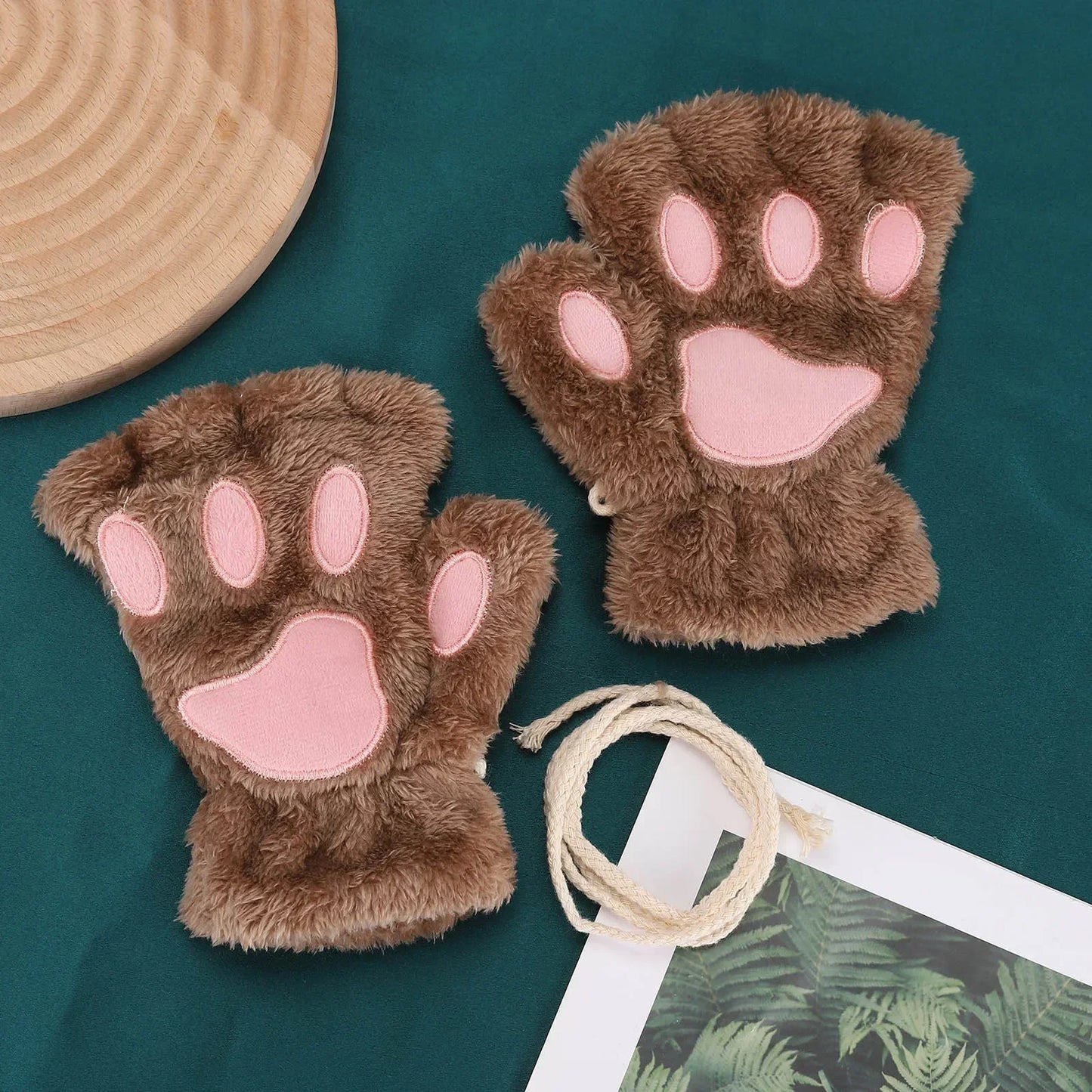 Kawaii Women Cat Gloves Fashion Girls Cat Claw Paw Plush Mittens Warm Soft Plush Short Fingerless HalfFinger Winter Thick Gloves