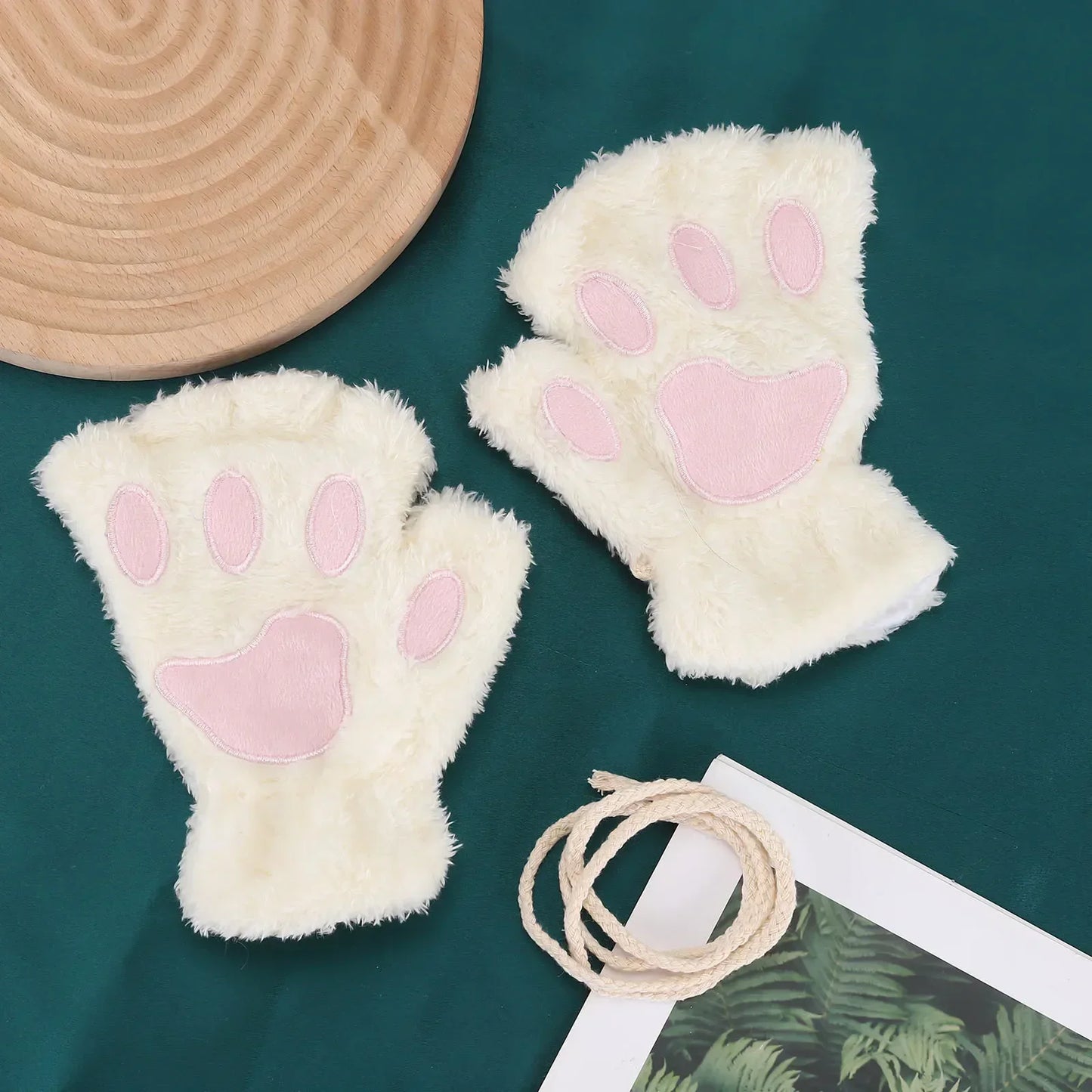 Kawaii Women Cat Gloves Fashion Girls Cat Claw Paw Plush Mittens Warm Soft Plush Short Fingerless HalfFinger Winter Thick Gloves